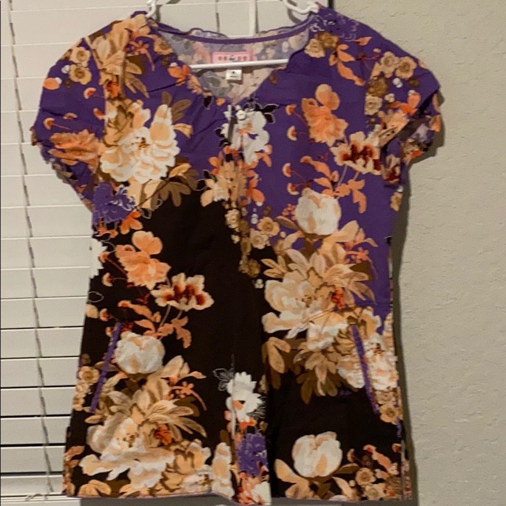 Koi scrub top-female